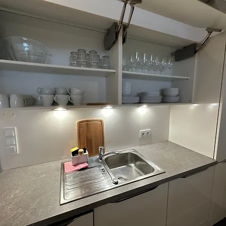 Geraeumiges Modernes 1-6 Personen