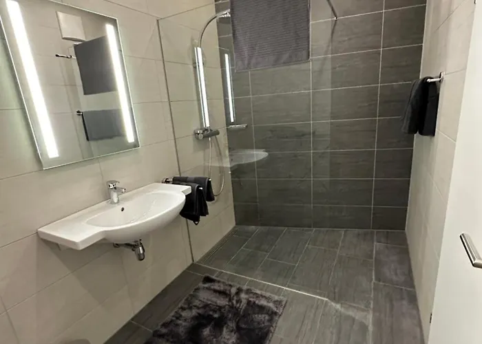 Appartamento Geraeumiges Modernes 1-6 Personen Imst