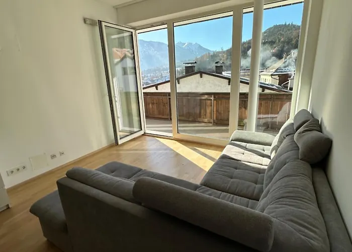 Appartamento Geraeumiges Modernes 1-6 Personen